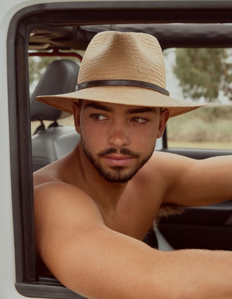 Zephyr Tan